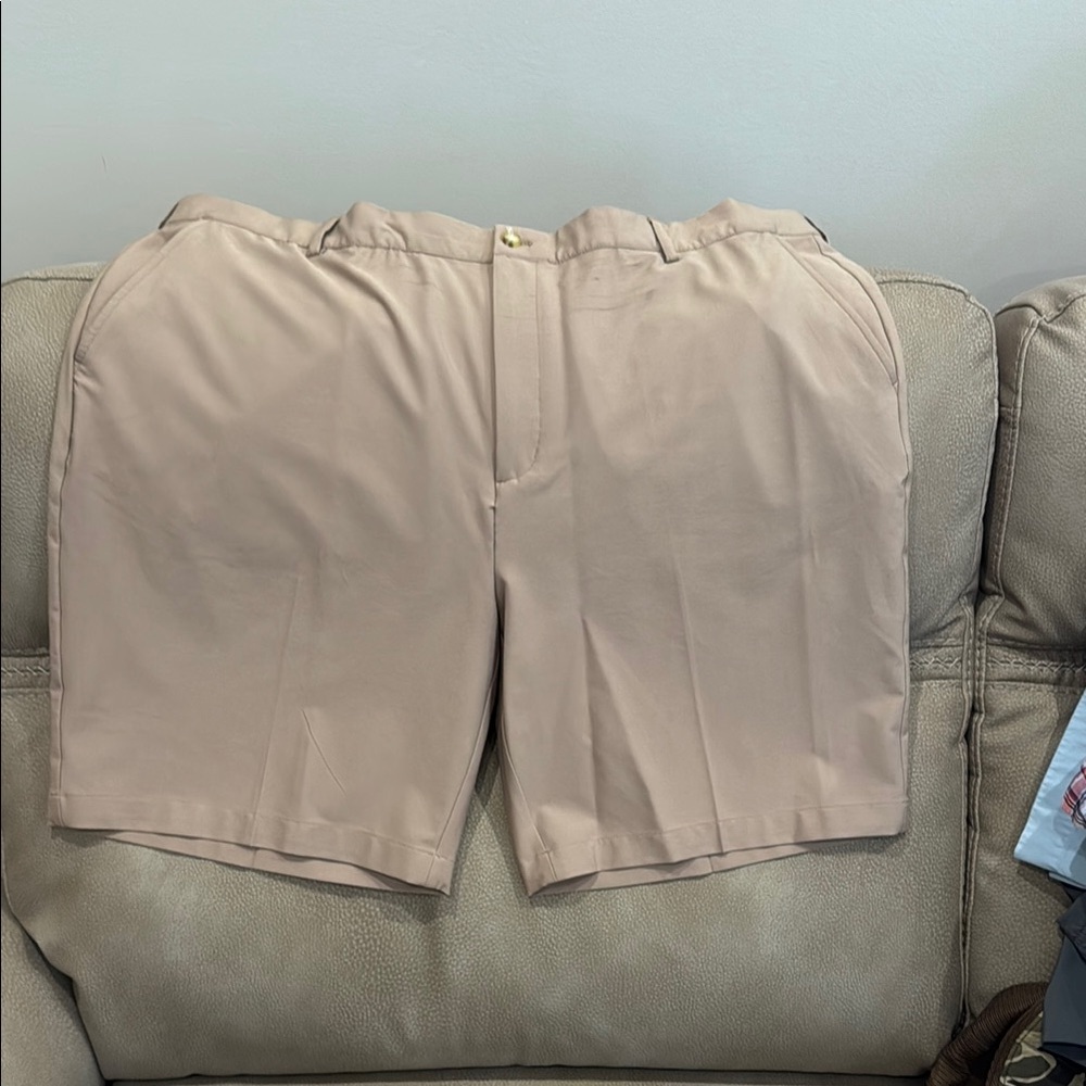 Greg Norman Collection Tan Athletic Shorts with Classic Design